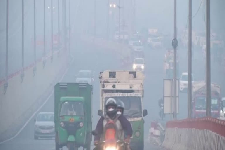 Air quality remains 'Very Poor' in Delhi