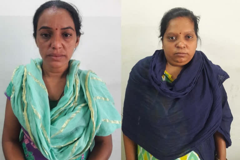 raipur police arrested 2 women with doda chura and opium