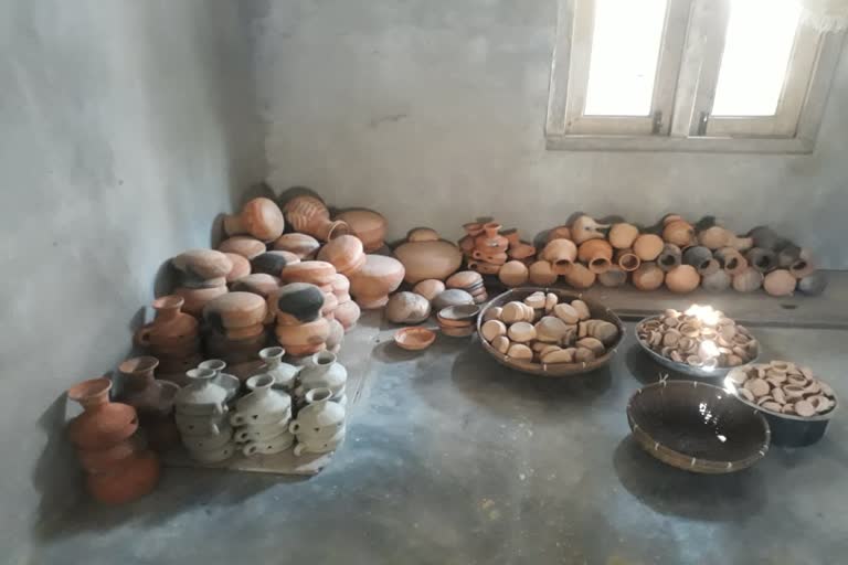 Pottery-Status of the Artisans