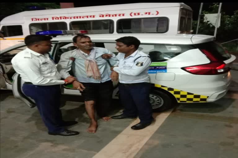 highway-patrolling-vehicle-became-helpful-for-the-injured-people-in-bemetara