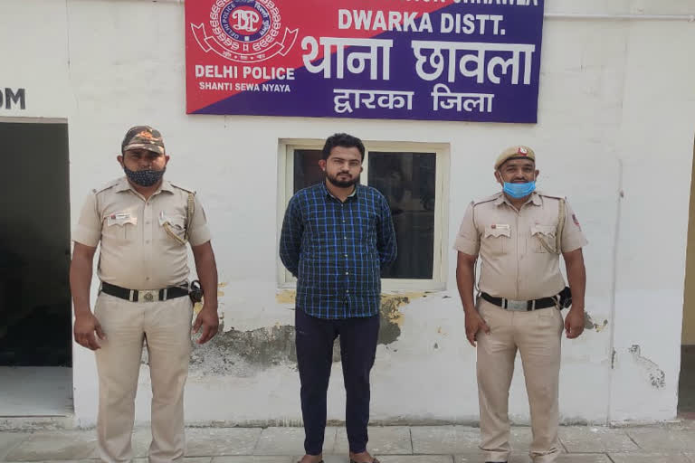 chhawala police arrested a po