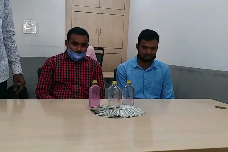 gandhi nagar si caught by hyderabd acb officers