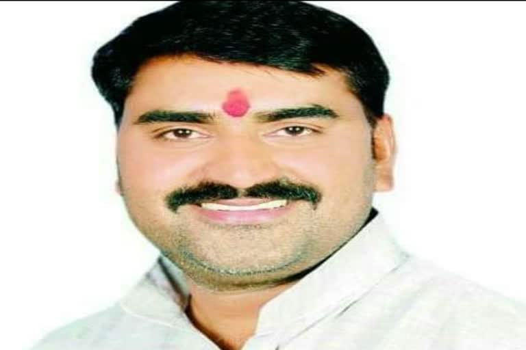 Congress worker Ramkinkar Gurjar