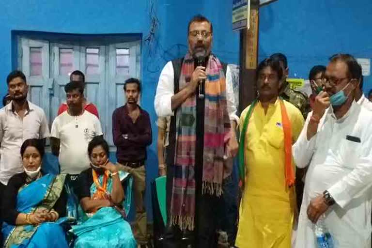 mp-nishikant-dubey-held-an-election-campaign-in-dumka