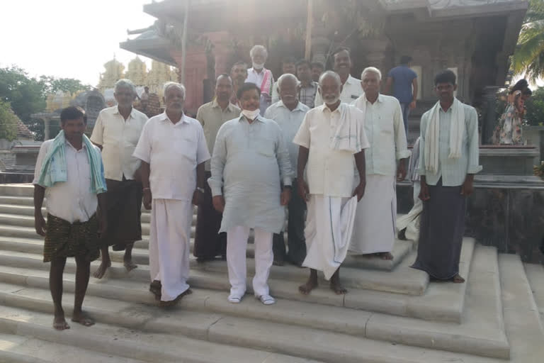 karnataka farmer minister mahadevappa meet raghuveera reddy