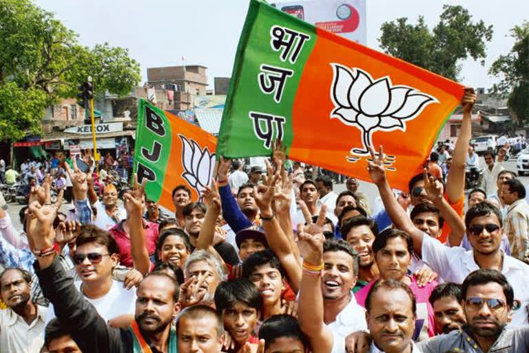 BJP protests against party worker's murder, calls bandh on Thursday