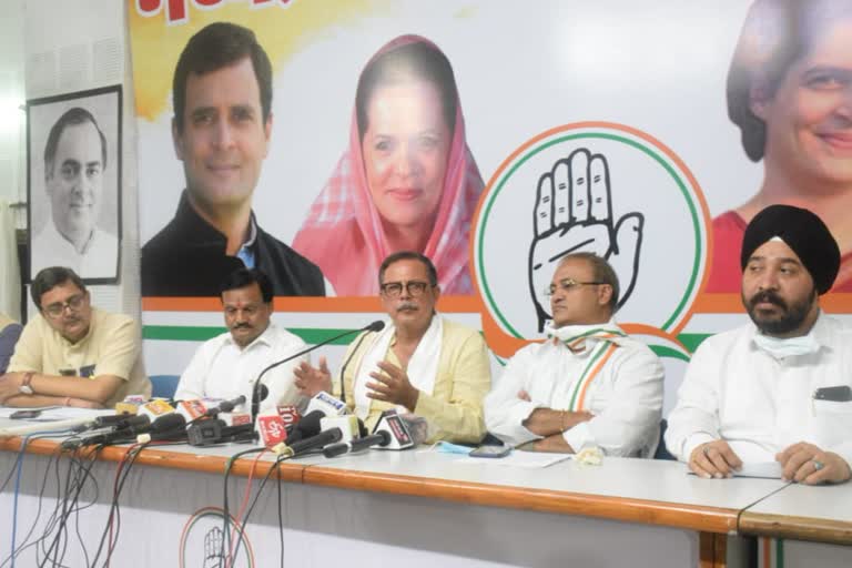 Congress  attack on Shivraj government