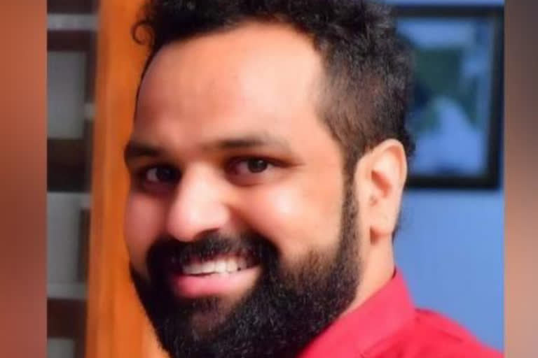 Bineesh Kodiyeri, son of Kerala CPI-M secretary Kodiyeri Balakrishnan  Enforcement Directorate  Bengaluru drug case  Enforcement Directorate questions Bineesh Kodiyeri in drugs case  கேரள தங்கக் கடத்தல் வழக்கு  கொடியேறி பாலகிருஷ்ணன் மகன் ஆஜர்  பினீஷ் கொடியேறி