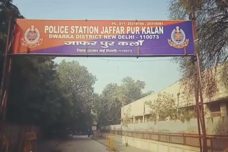 Delhi police arrested proclaimed offender in Jafrapur kalan