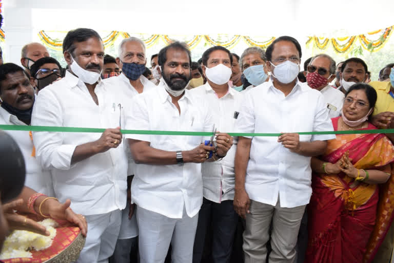 minister srinivas goud distribute cmrf funds in mahaboobnagar district