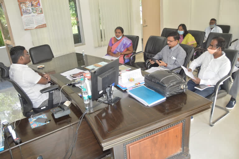 collector rajivgandhi hanumanthu review meeting with officials