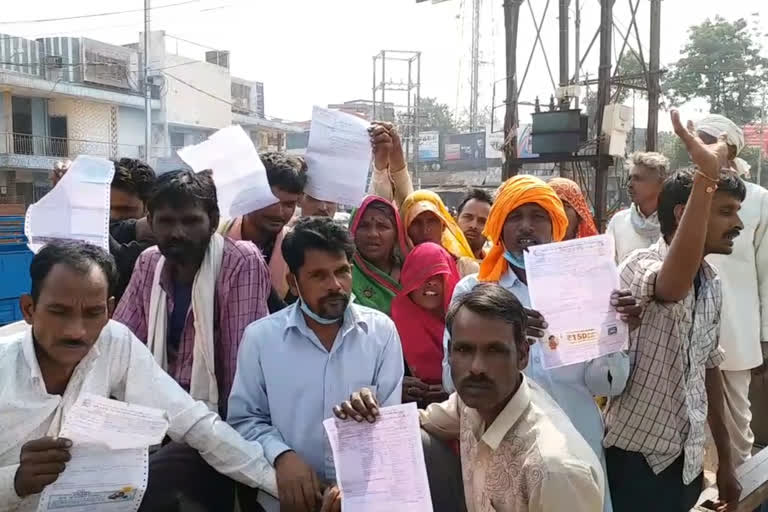 farmers blocked the road