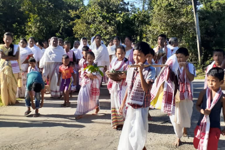 মৰাণৰ তেলীয়াপথাৰত মহালক্ষ্মীৰ পূজা