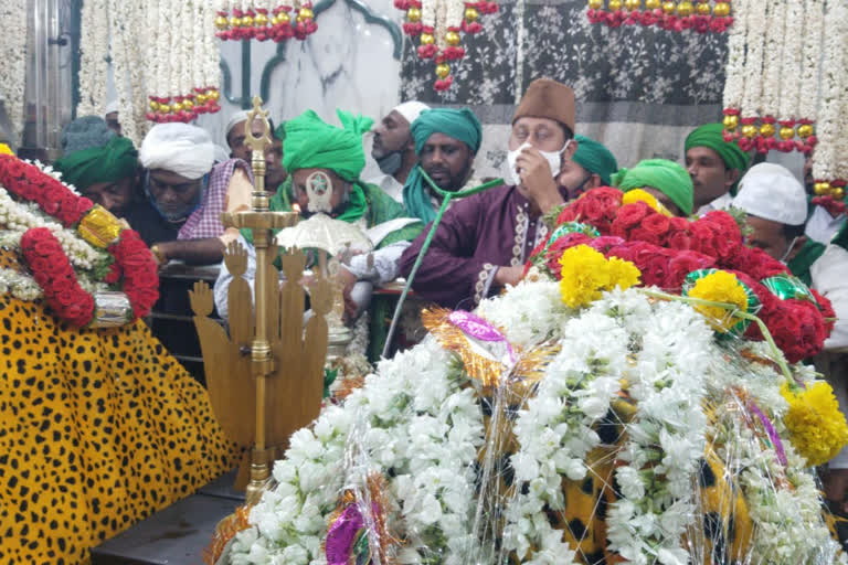 Simple celebration of Gandhotsava at Murugamale Urus