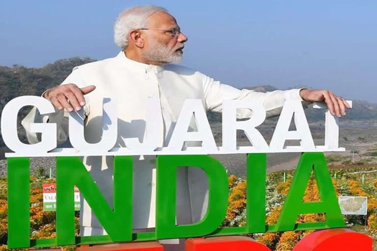 Modi in Gujarat  Gujarat visit  PM Modi  India's first seaplane service  Kevadia  Statue of Unity  ഇന്ത്യയുടെ ആദ്യ സീപ്ലെയിൻ ഉദ്ഘാടനം ഇന്ന്  സീപ്ലെയിൻ ഉദ്ഘാടനം ഇന്ന്  ഇന്ത്യയുടെ ആദ്യ സീപ്ലെയിൻ  പ്രധാനമന്ത്രി ഗുജറാത്തിൽ