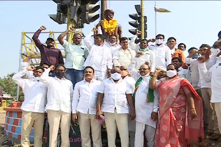 kumuram bheem death anniversary in adilabad district