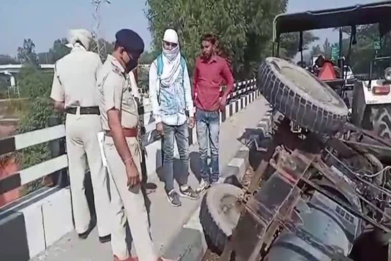 a man death by tractor overturning on Kurukshetra National Highway