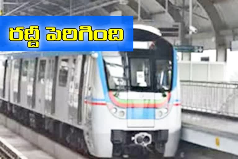 passengers increase to hyderabad metro with suvarna offer