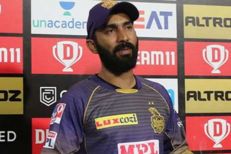 Dinesh Karthik's decision to leave KKR captaincy mid-way in IPL 2020 slammed by Gautam Gambhir