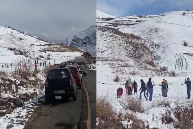 Snowfall hits traffic on Manali-Leh road