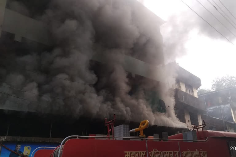 fire at Kankavali market