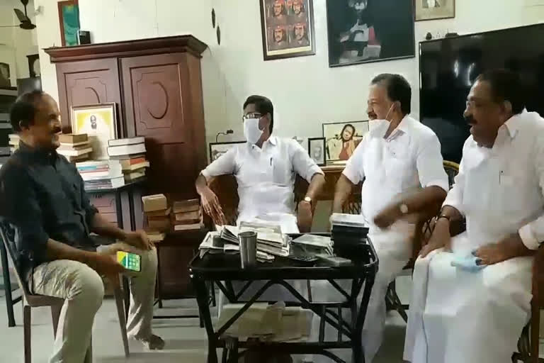 പുരസ്‌കാരം സാഹിത്യത്തിനും മലയാള ഭാഷക്കും സമർപ്പിക്കുന്നു  എഴുത്തച്ഛൻ പുരസ്കാരം സക്കറിയക്ക്  മലയാളം വളർത്തിയ കലാകാരനാണ് താനെന്ന് എഴുത്തച്ഛൻ  സക്കറിയക്ക് എഴുത്തച്ഛൻ പുരസ്കാരം  ezhuthachan award dedicated to malayalam language says Zacharia  ezhuthachan award winner Zacharia  ezhuthachan award announced