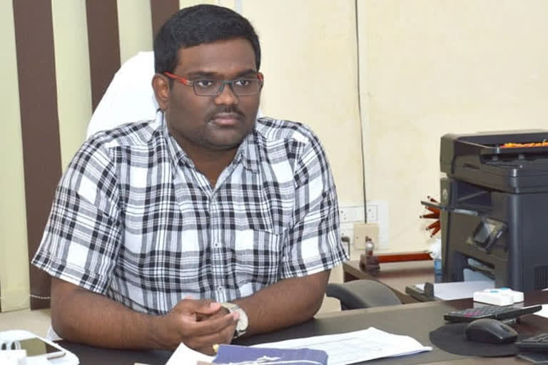 collector rajiv gndhi hanmanthu on dharani portal