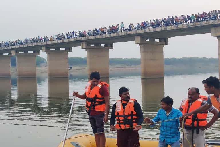 the-body-of-a-student-immersed-in-shivnath-river-in-bemetara-district-was-found-after-24-hours