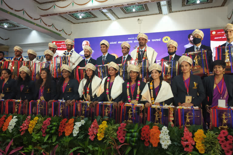 Awards given by Bsy for sports achievers at bengalore