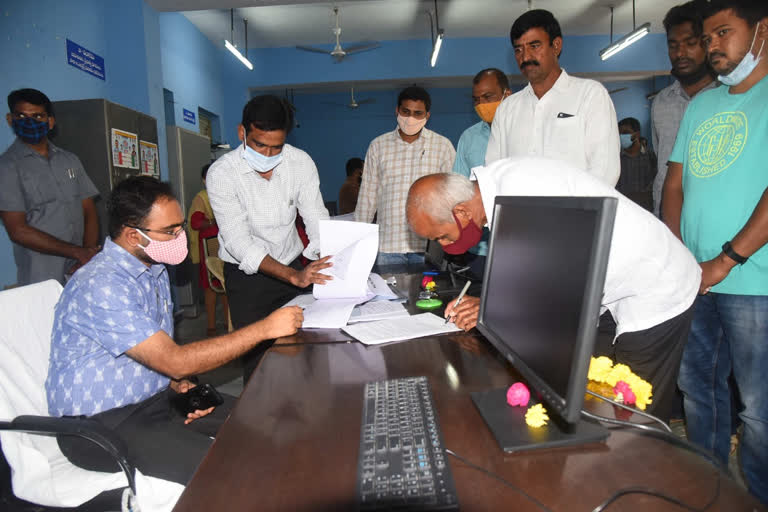 Registrations start at 36 Dharani centers in Karimnagar district