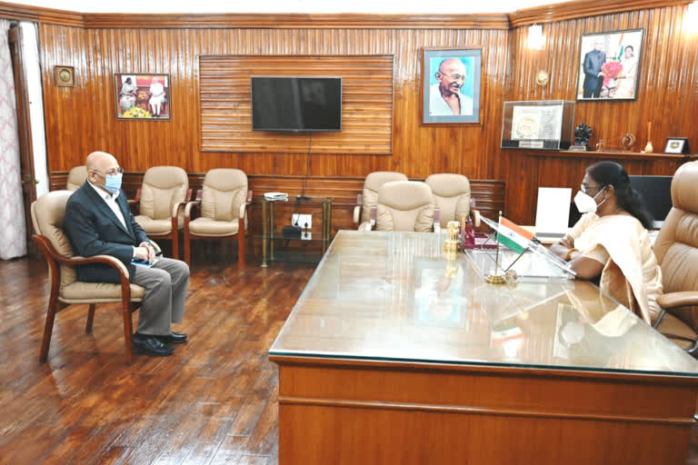 Amitabh Chaudhary meets Governor