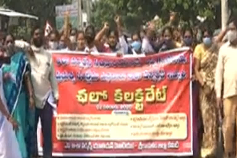 asha workers dharna at srikakulam district