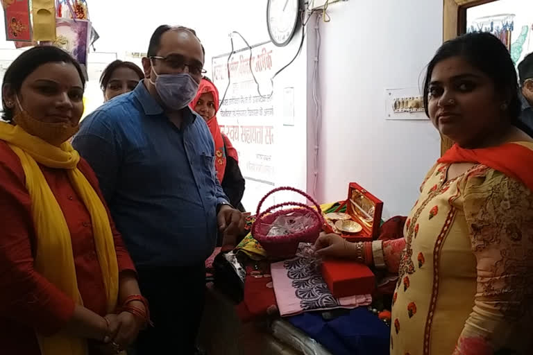 women self help groups showroom inaugurated in barabanki