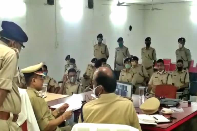 DIG Rajeev Ranjan held a crime meeting in jamshedpur