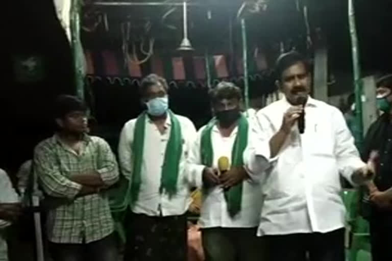 tdp leader devineni uma visit arrested amravathi farmers  families