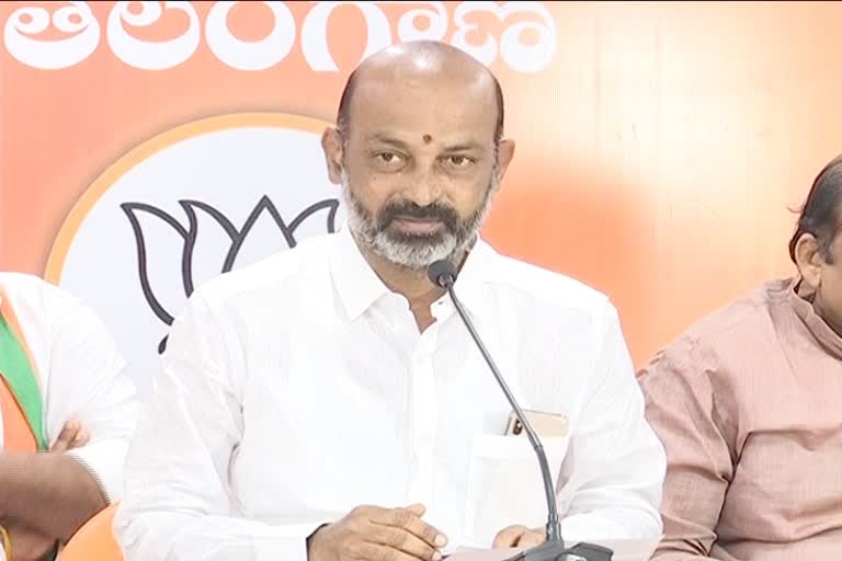 bjp state president bandi sanjay demands to cm kcr should visit flood effect areas in hyderabad