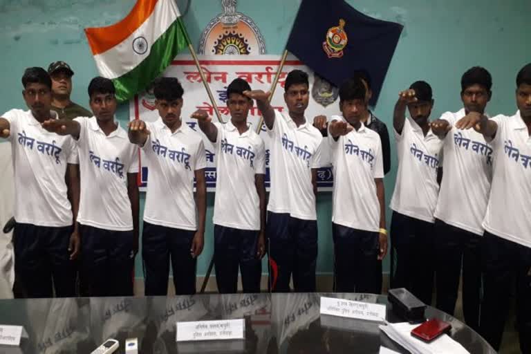 Ten Naxalites surrender in Dantewada