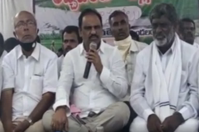 Minister Shankar Narayana Participate in Rachabanda at vanavolu