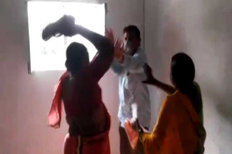 women farmers attacked Revenue officer in Telangana