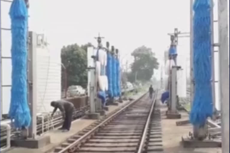 Automatic coach washing plant cleans 24 coaches in 10 mins