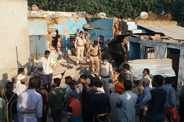 Three of family killed in explosion in Madhya Pradesh