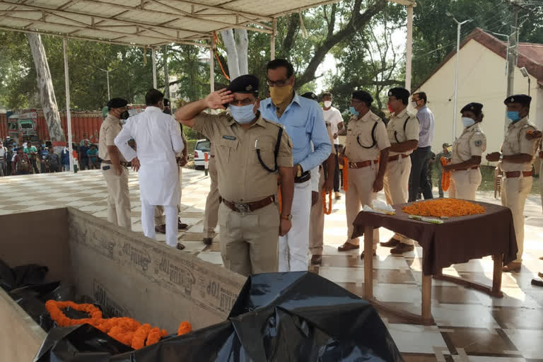 Death of policeman in dumka election duty