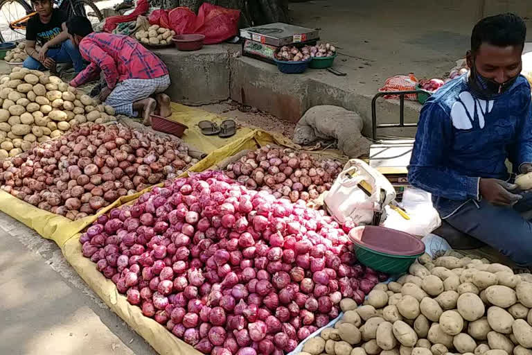 price fluctuation of onion in balod