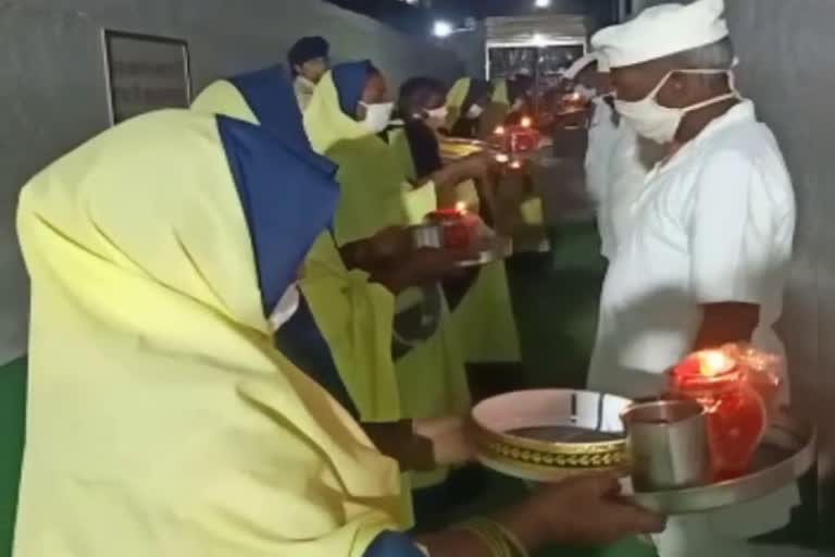 Karva Chauth in Indore Central Jail