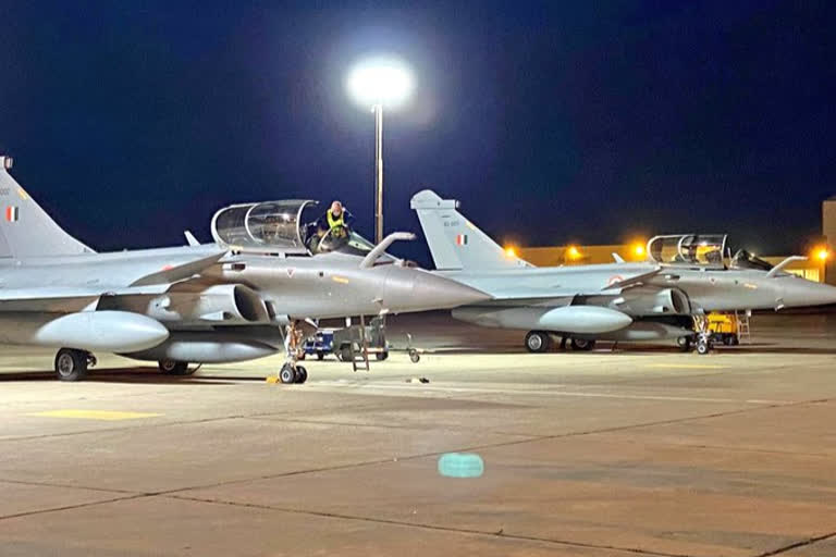 rafale arrived news  rafale contract news  jamnagar air base news  റാഫേല്‍ എത്തി വാര്‍ത്ത  റാഫേല്‍ കരാര്‍ വാര്‍ത്ത  ജാംനഗര്‍ എയര്‍ ബേസ് വാര്‍ത്ത