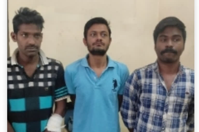 fraud police and CID officers arrested 3 accused for cheating in durg