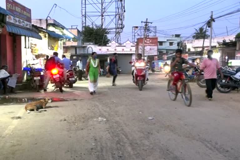 Robbery in four places near east tambaram