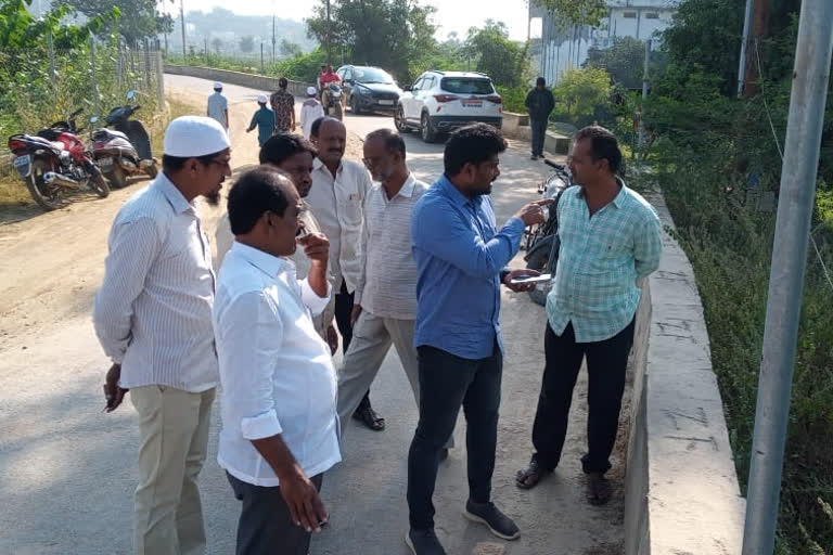 Municipal Chairman Ishwar inspected development works in Nirmal town