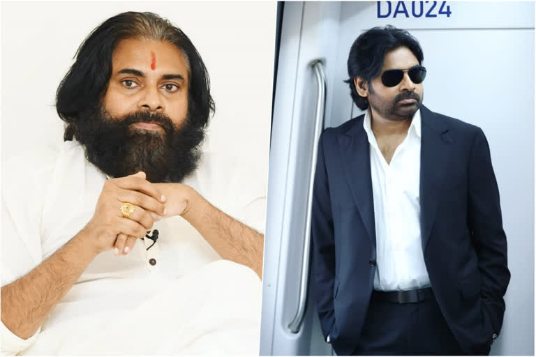 power star pawan kalyan in hyderbad metro