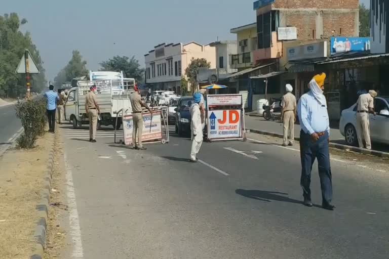 Chakka jams by farmers at various places in Jalandhar